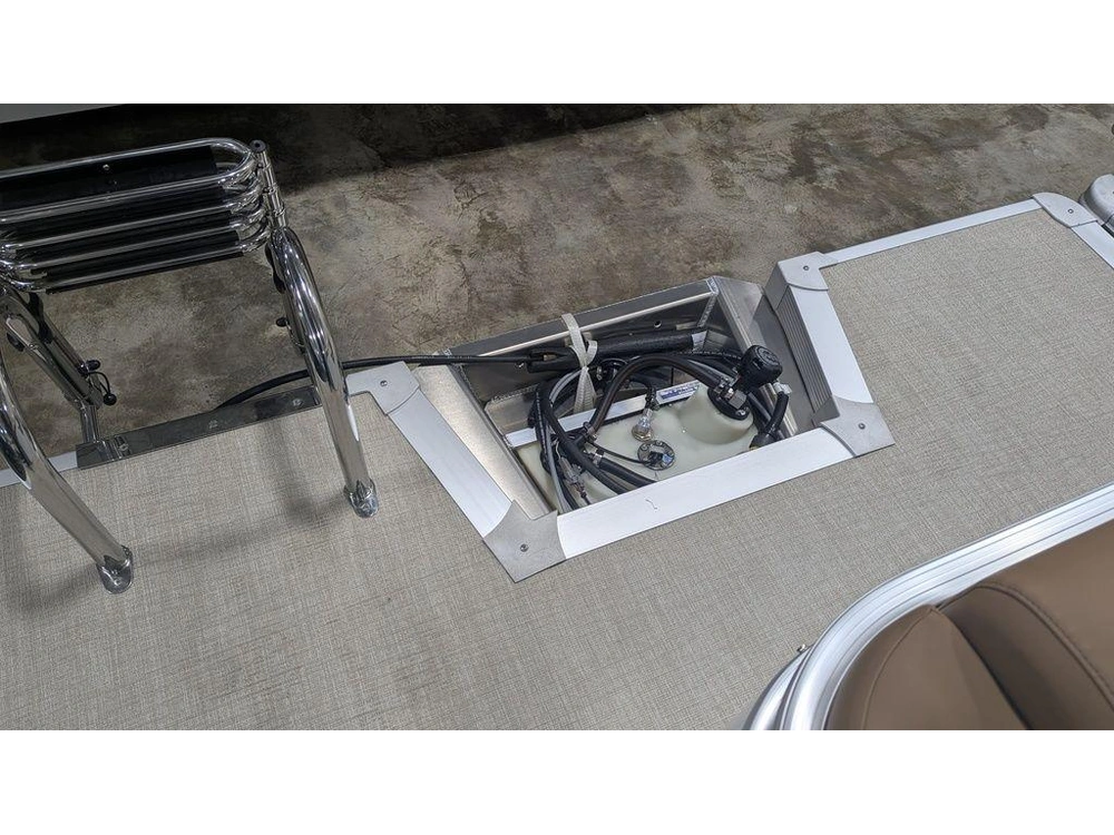 2026 Tahoe Pontoons Sport Cruise 15 Ft