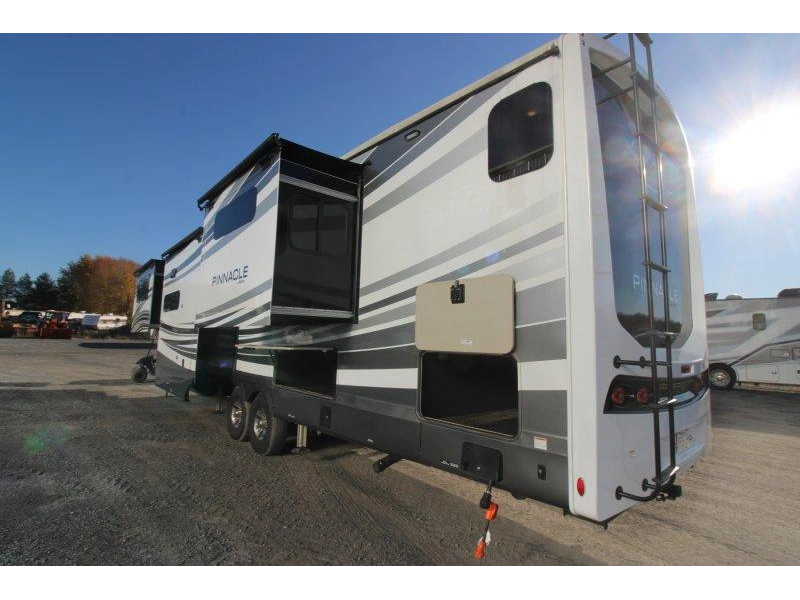 2023 Jayco Pinnacle 38flgs