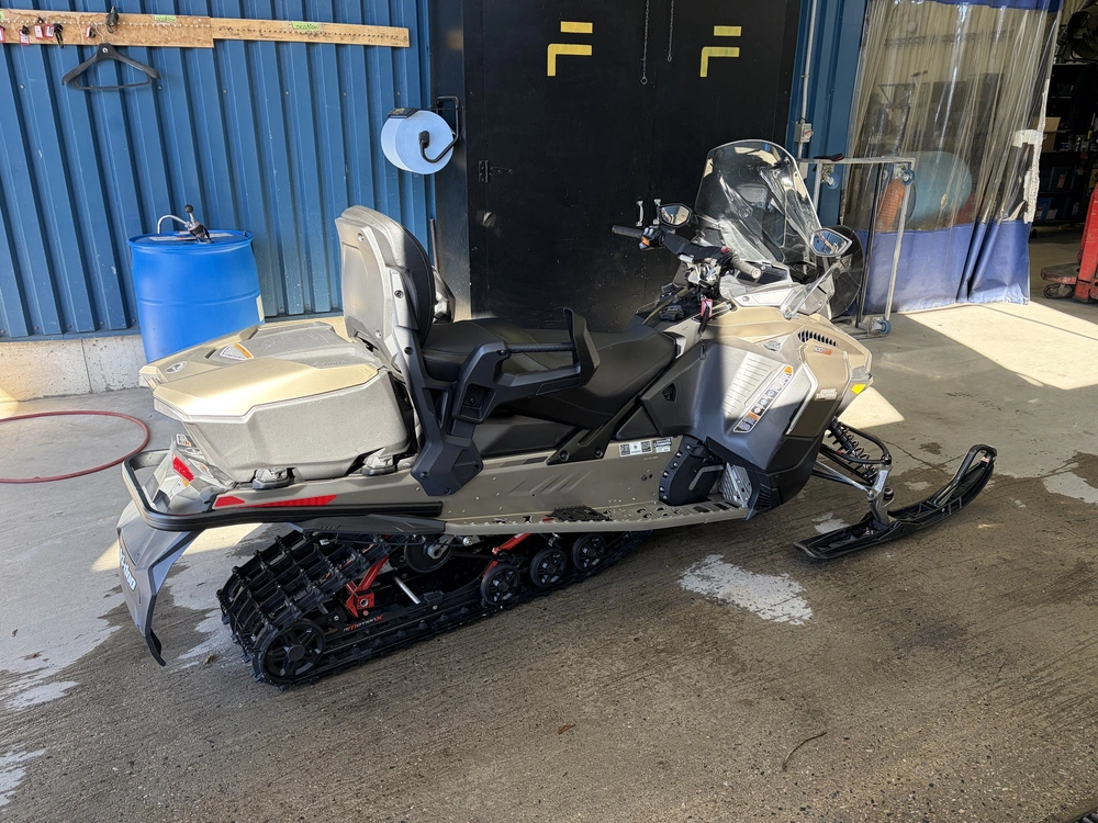 Ski-doo Grand Touring Ltd 900 Ace Turbo R 2022