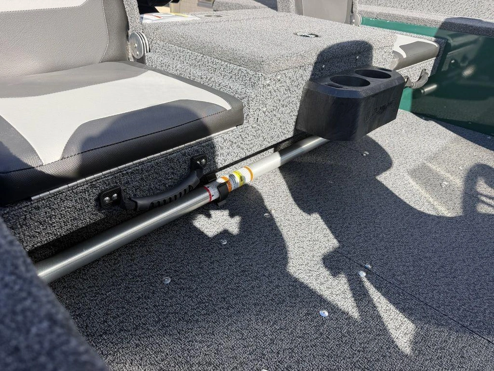 2027 Lund Boat Co 1700 Adventure Ss