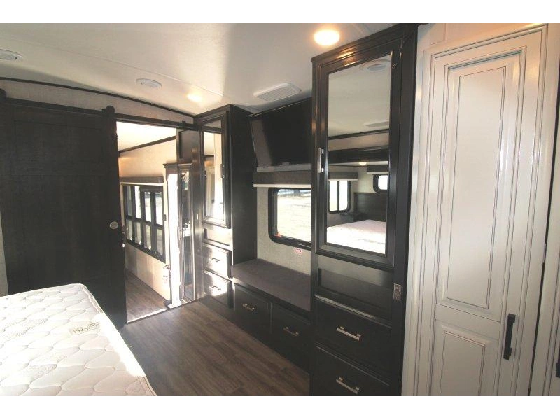 2023 Jayco Pinnacle 38flgs