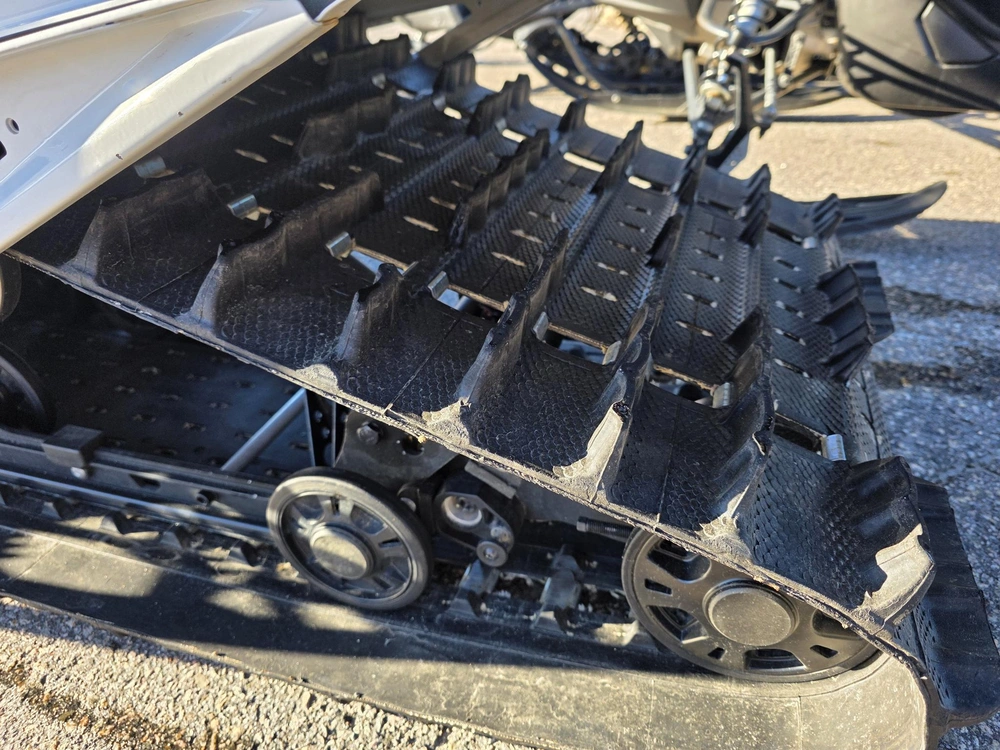 Ski-doo Skandic Le 600r 24'' 2025