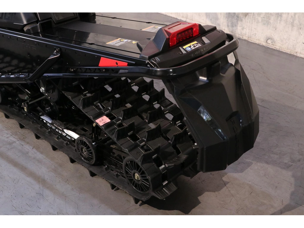 2027 Polaris Boost Switchback Assault 146 Race Ifs Snowcheck (exclusif)