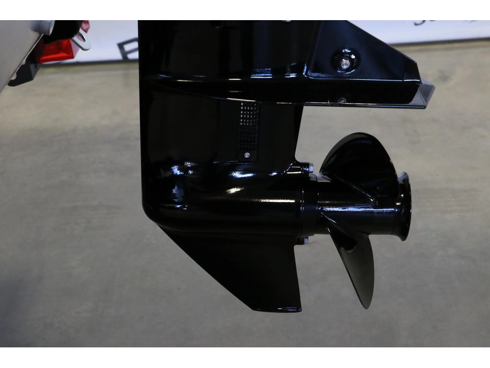 Lund Wc-14 (15")+ Mercury 20 Hp 2025