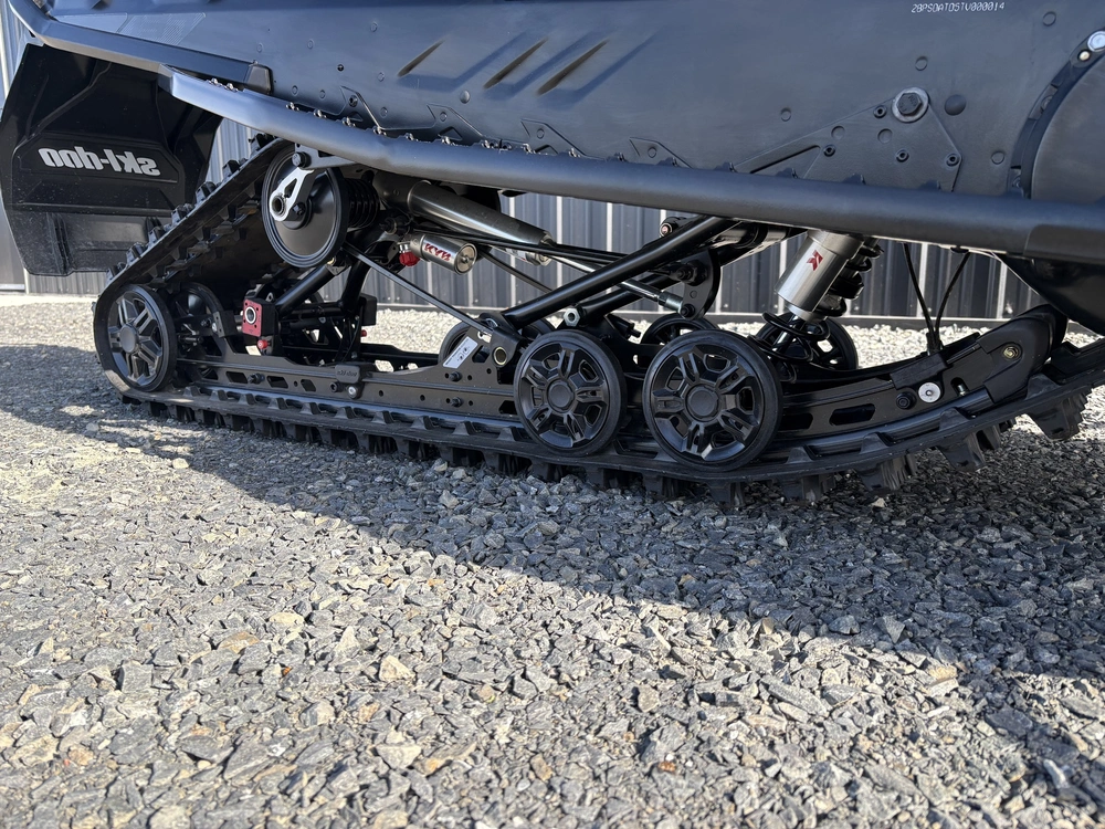 2026 Ski-doo Renegade X-rs 900 Ace Turbo R Ice Ripper Xt 1.5" E.s.