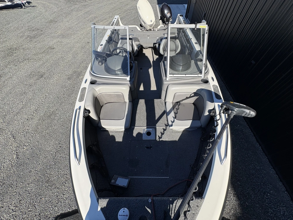 2017 Crestliner Sportfish 1850