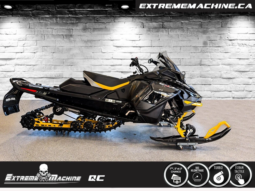 Skidoo Renegade Adrenaline 900 Turbo R Avec Ensemble Enduro Seulement 2229km - Impeccable!!! 2024