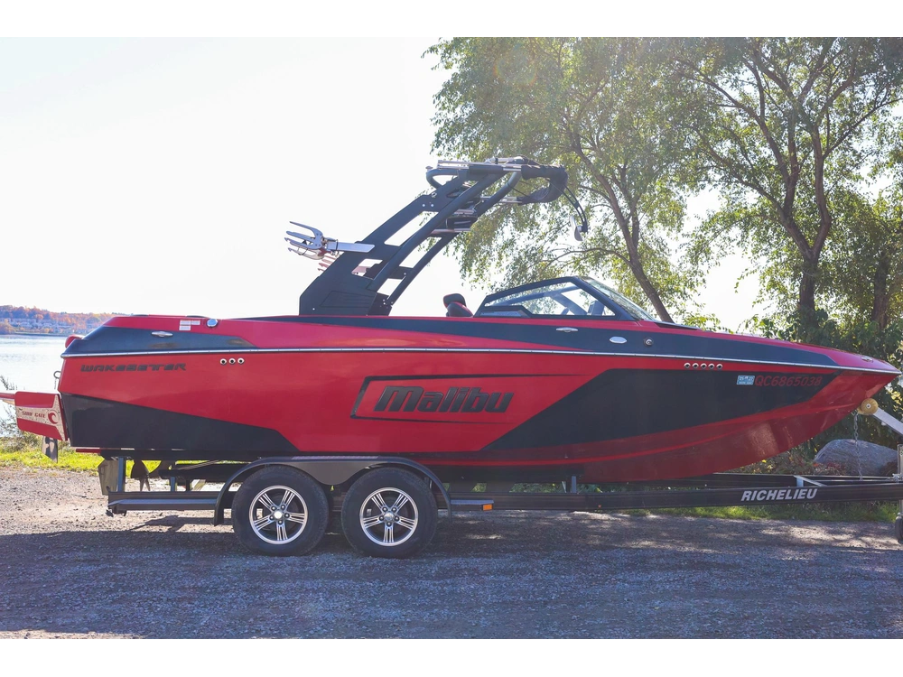 2020 Malibu 22 Lsv
