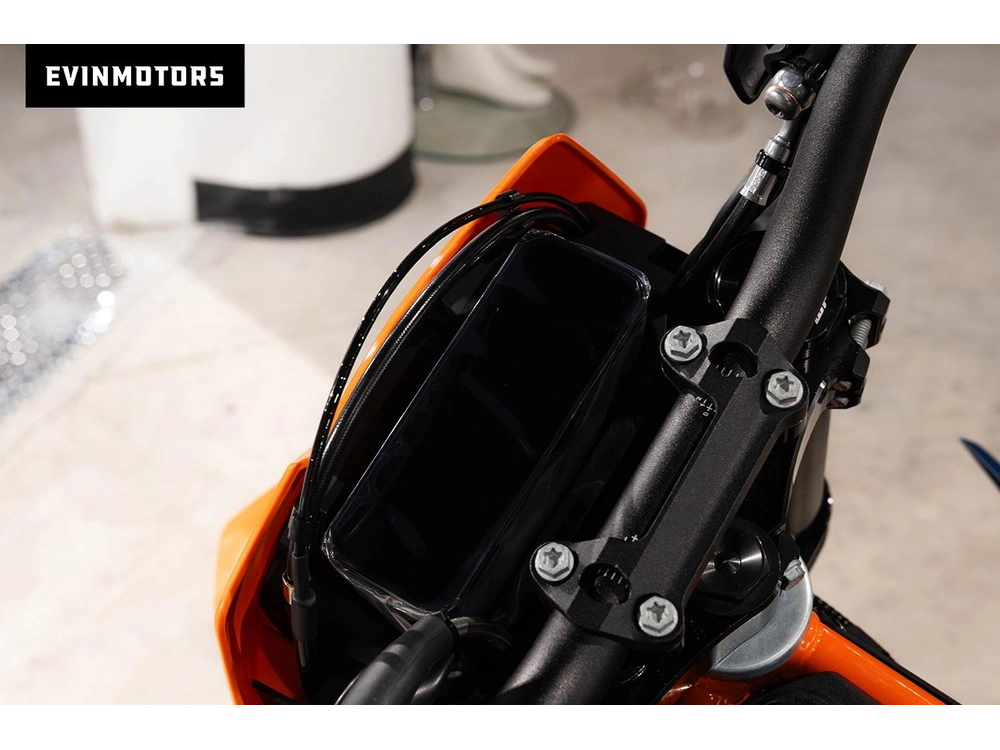 2026 Ktm 690 Smc R