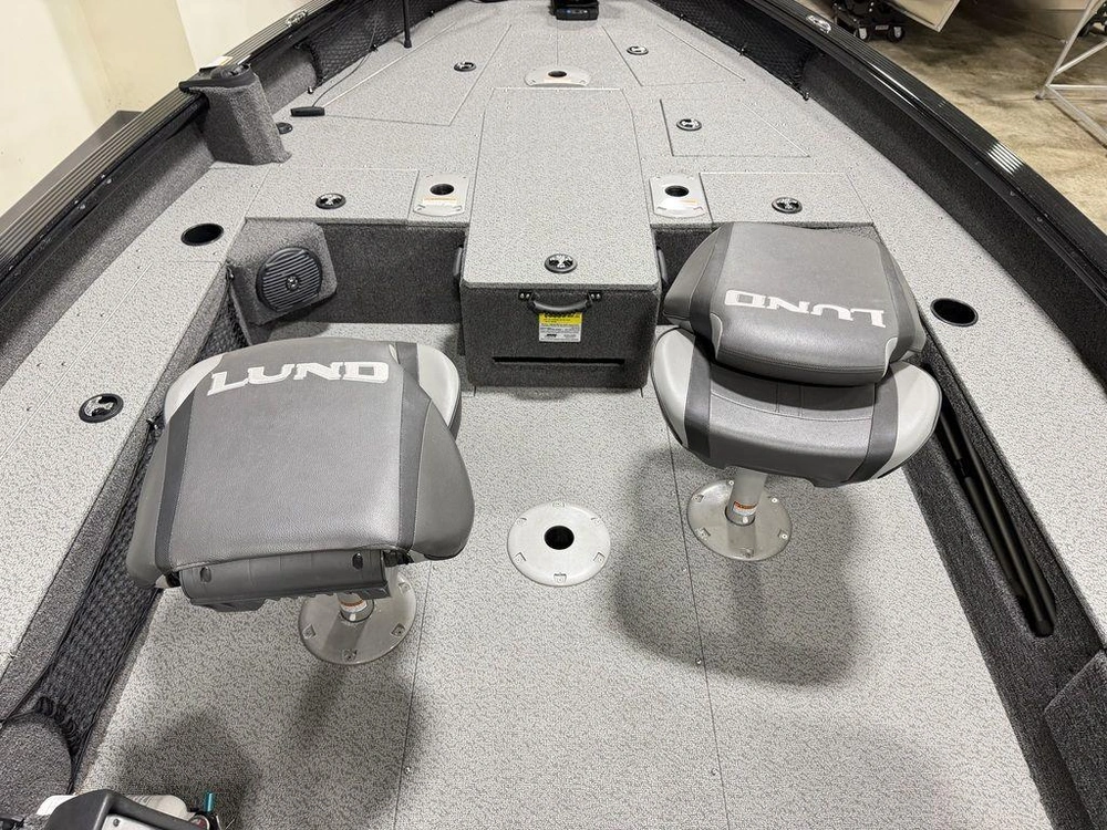 2024 Lund Boat Co 1875 Pro Guide Tiller
