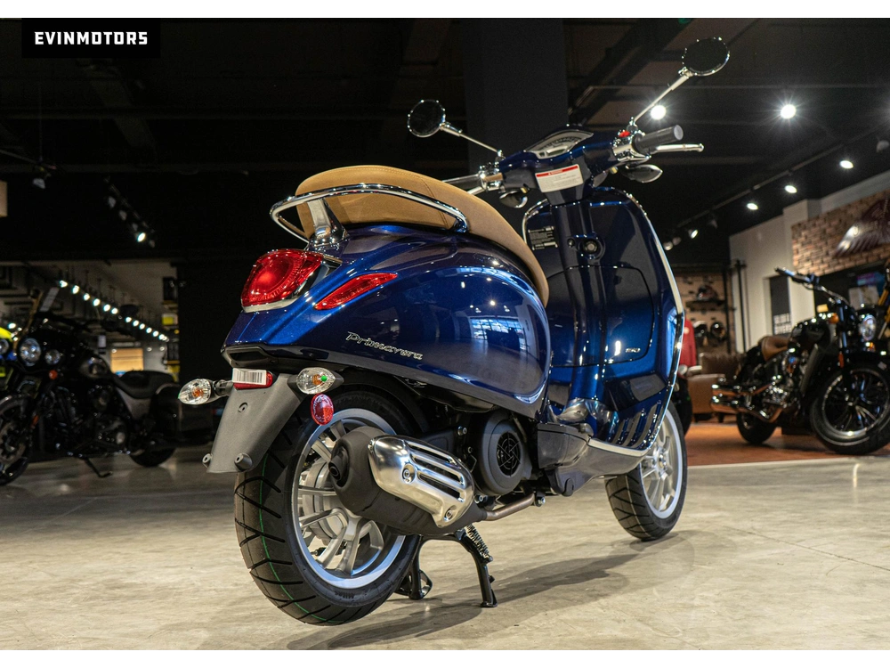 2027 Vespa Primavera 150