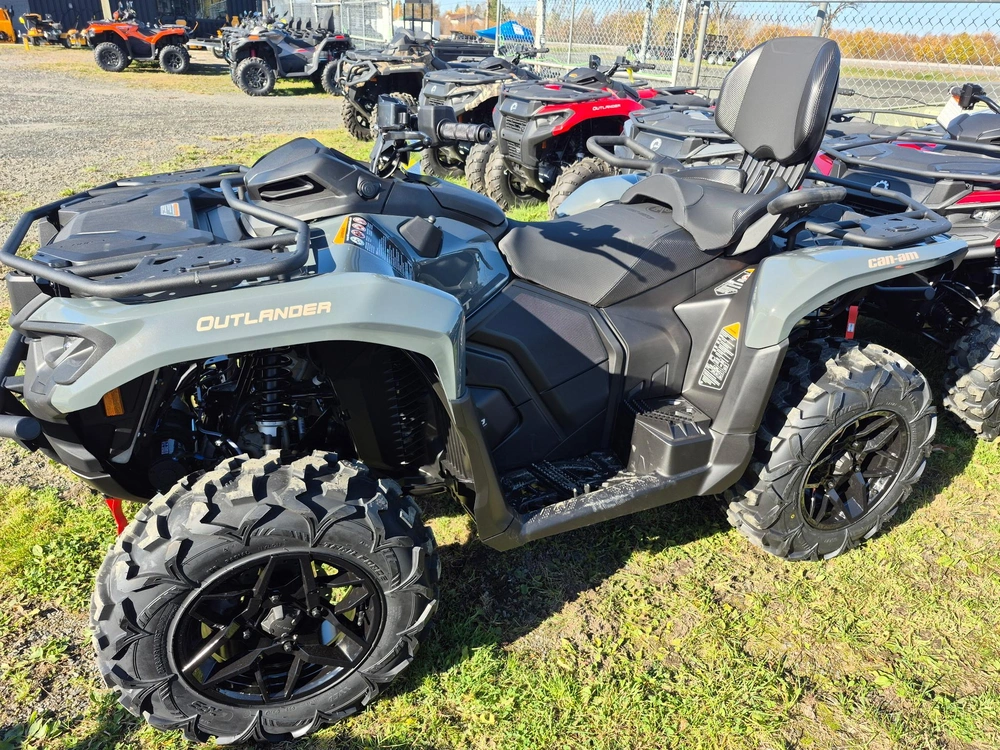 2027 Can-am Outlander Max Xt 700
