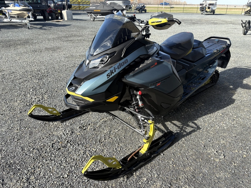 2026 Ski-doo Renegade X-rs 900 Ace Turbo R Ice Ripper Xt 1.5" E.s.