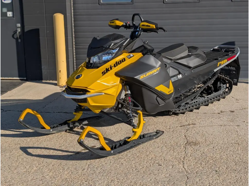 2025 Ski-Doo SUMMIT NEO+ 85HP 600 EFI Hurricane FlexEdge 1.75" E.S.