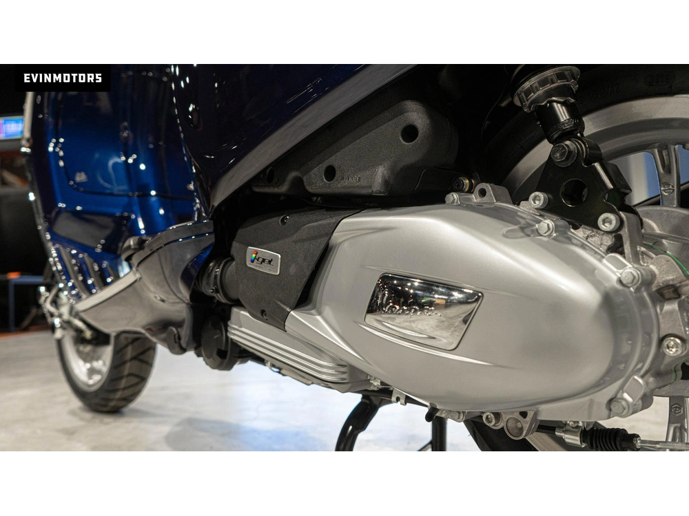 2027 Vespa Primavera 150