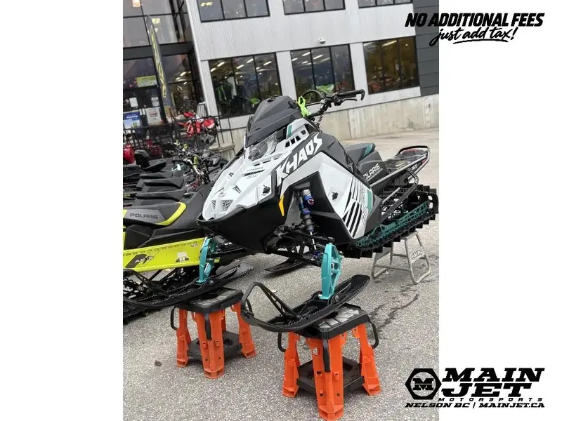 2025 Polaris PATRIOT 9R RMK KHAOS 165 3.25" - Ghost White Metallic / Gloss Black / Radiant Green