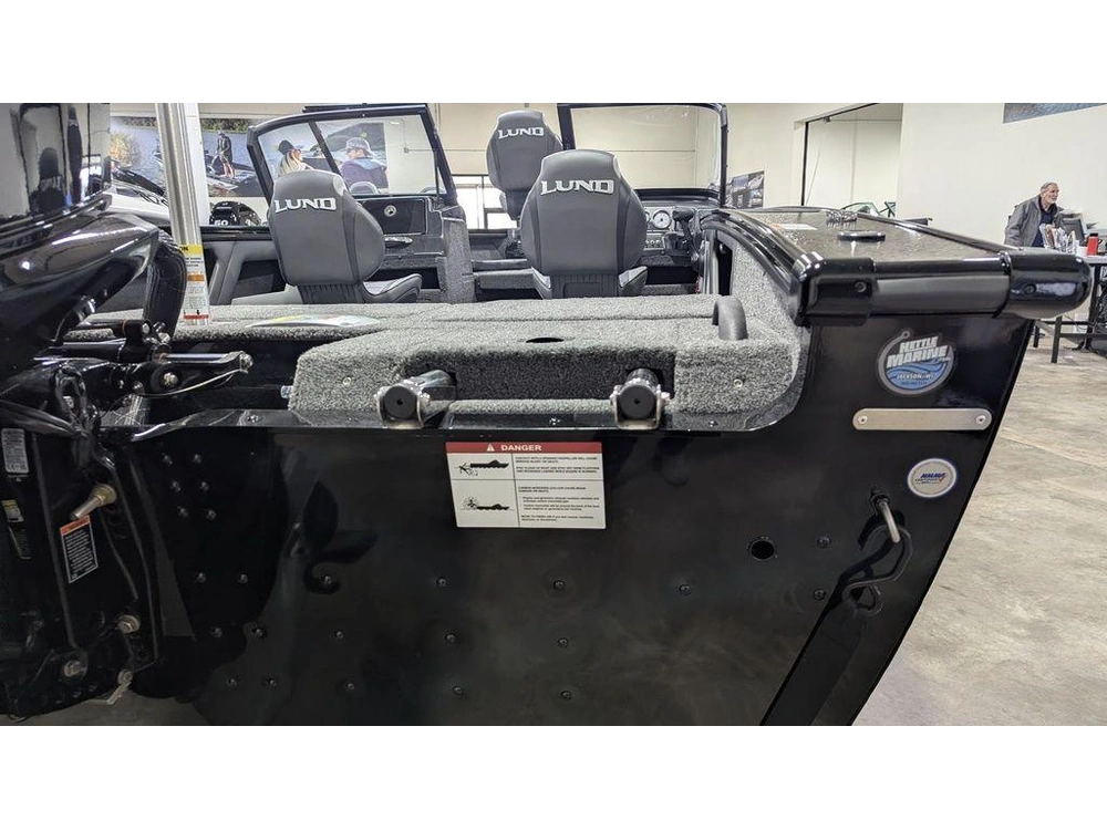2026 Lund Boat Co 1875 Crossover Xs Sport