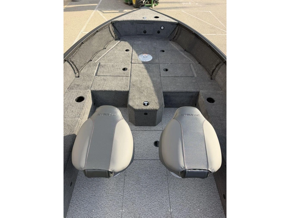 2027 Alumacraft Voyageur 175 Tiller