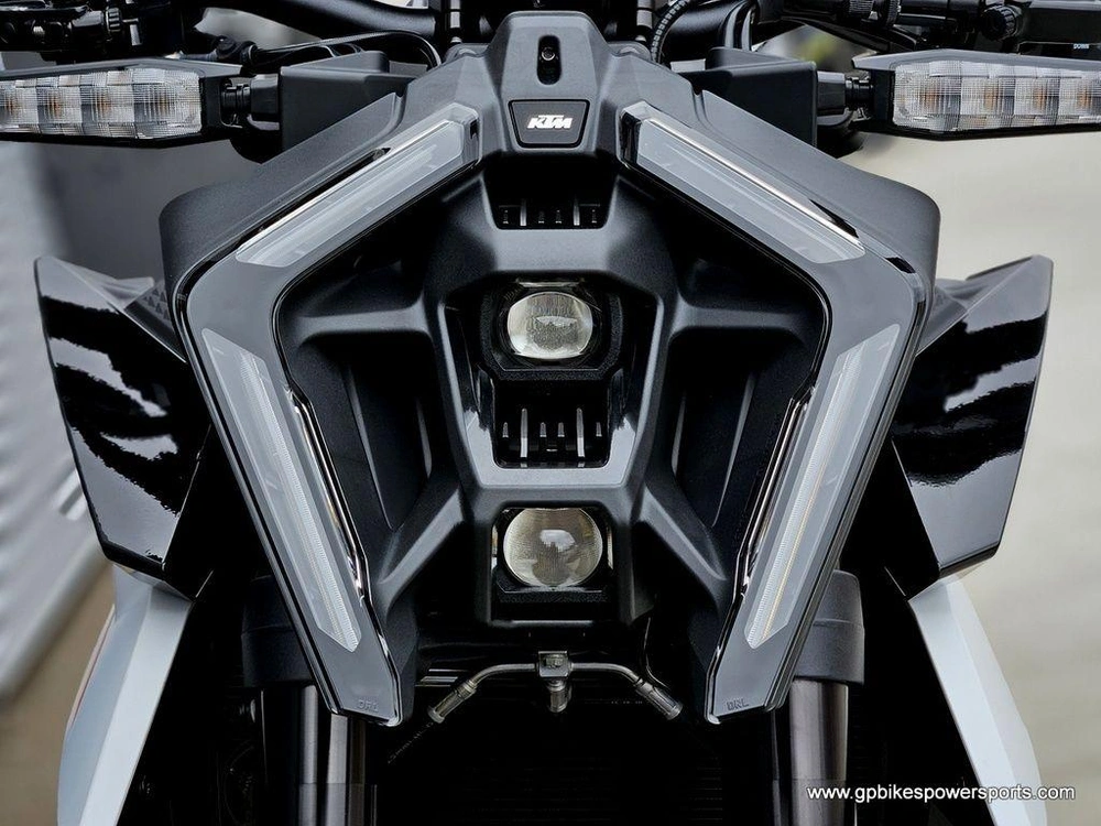 2026 Ktm 990 Duke R