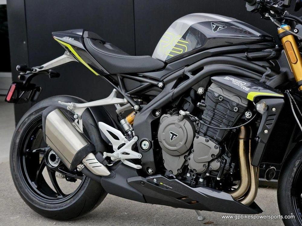 2026 Triumph Speed Triple 1200 Rs Granite/triumph Racing Yellow