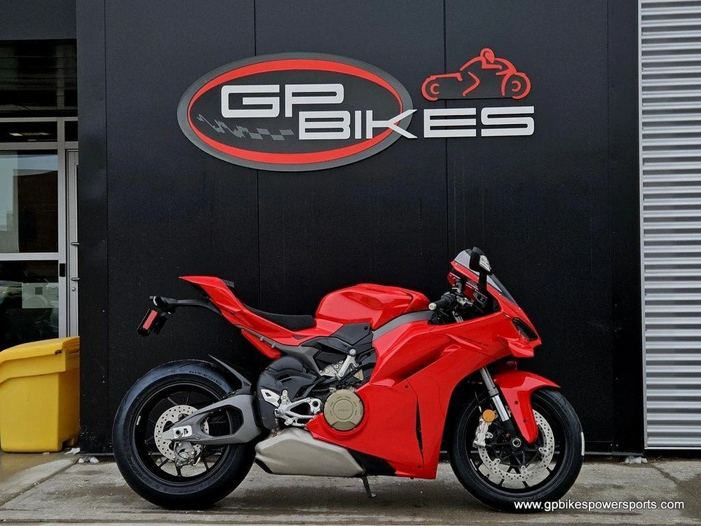 2026 Ducati Panigale V4 Red