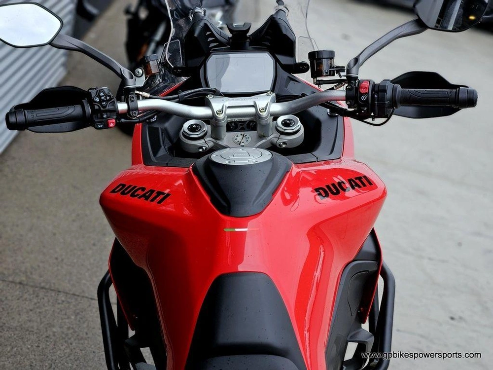 2025 Ducati Multistrada V2 Ducati Red