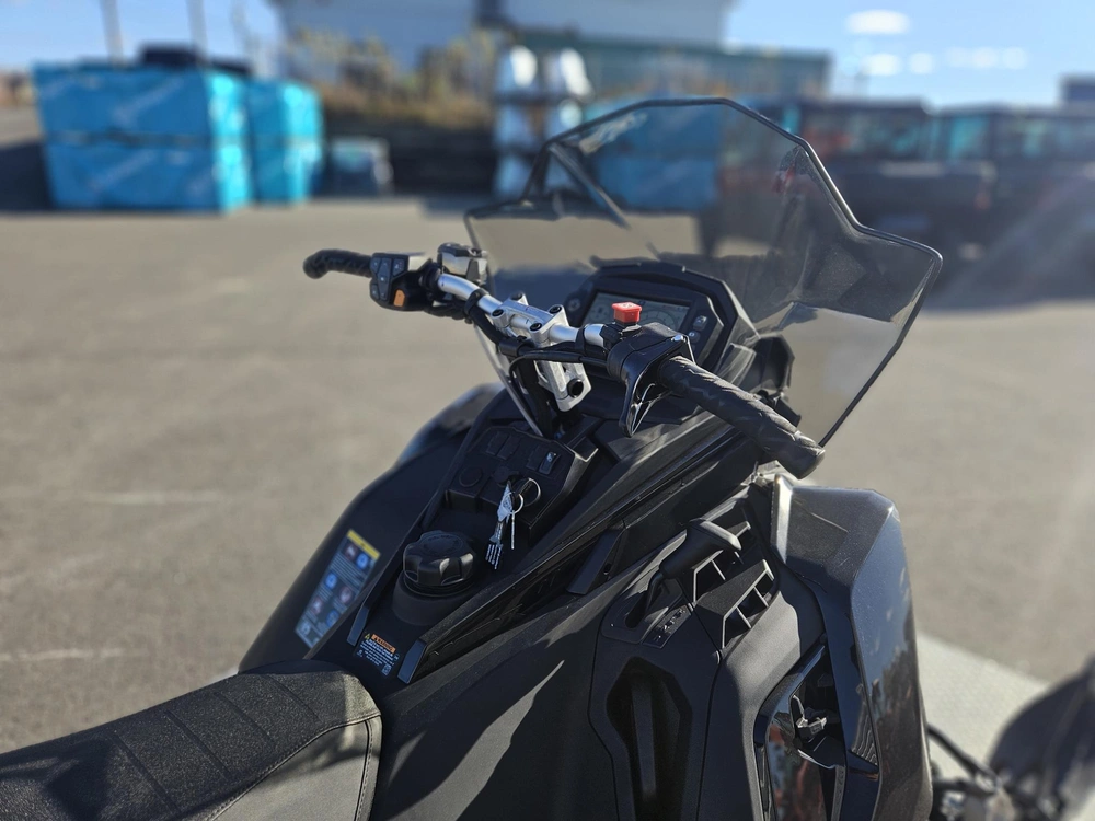 2027 Polaris 850 Titan Nordic Pro 155