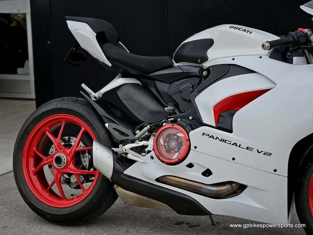 2021 Ducati Panigale V2 White Rosso Livery