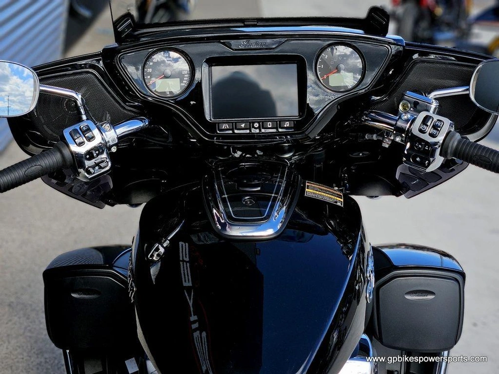 2026 Indian Motorcycle Roadmaster® Powerplus Limited 112 W/powerband A Black Metallic