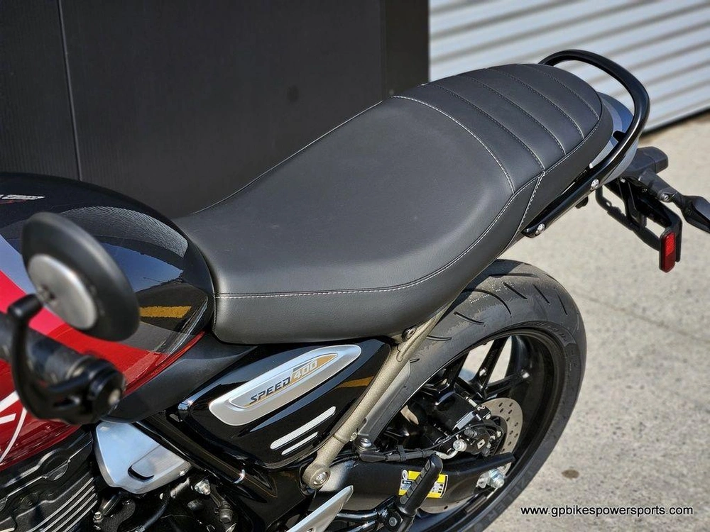 2026 Triumph Speed 400 Lava Red Gloss/storm Grey