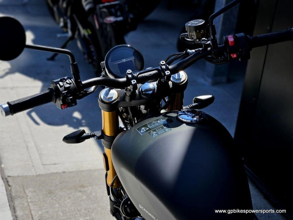 2026 Triumph Scrambler 900 Matt Khaki Green