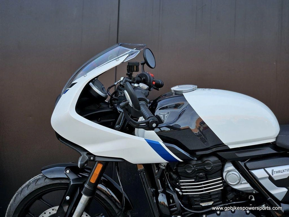 2026 Triumph Thruxton 400 White/grey