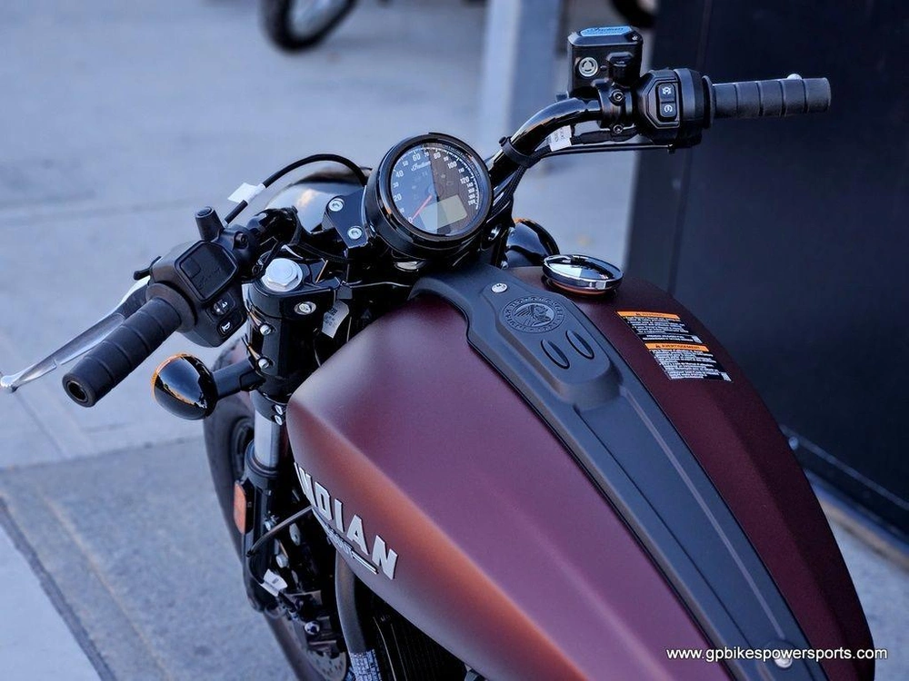 2026 Indian Motorcycle Scout® Bobber Maroon Metallic Smoke