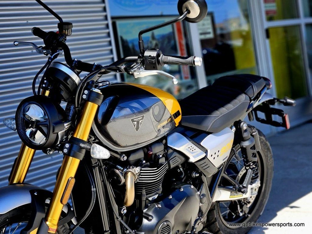 2026 Triumph Scrambler 900 Mineral Grey