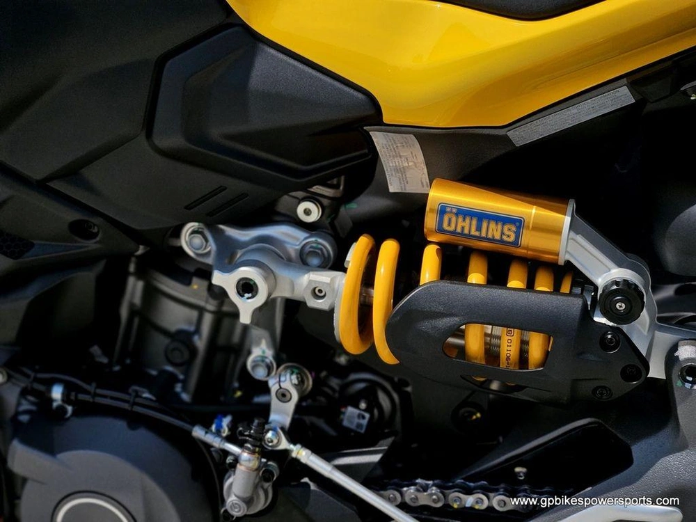 2026 Ducati Streetfighter V2 S Yellow