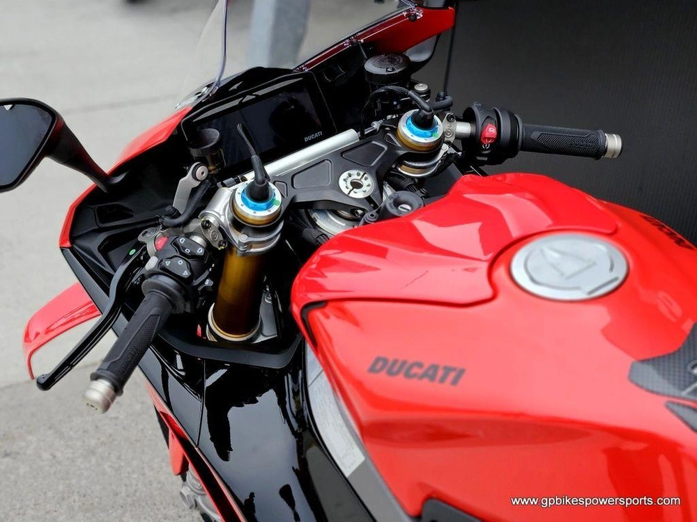 2026 Ducati Panigale V4 S Corse
