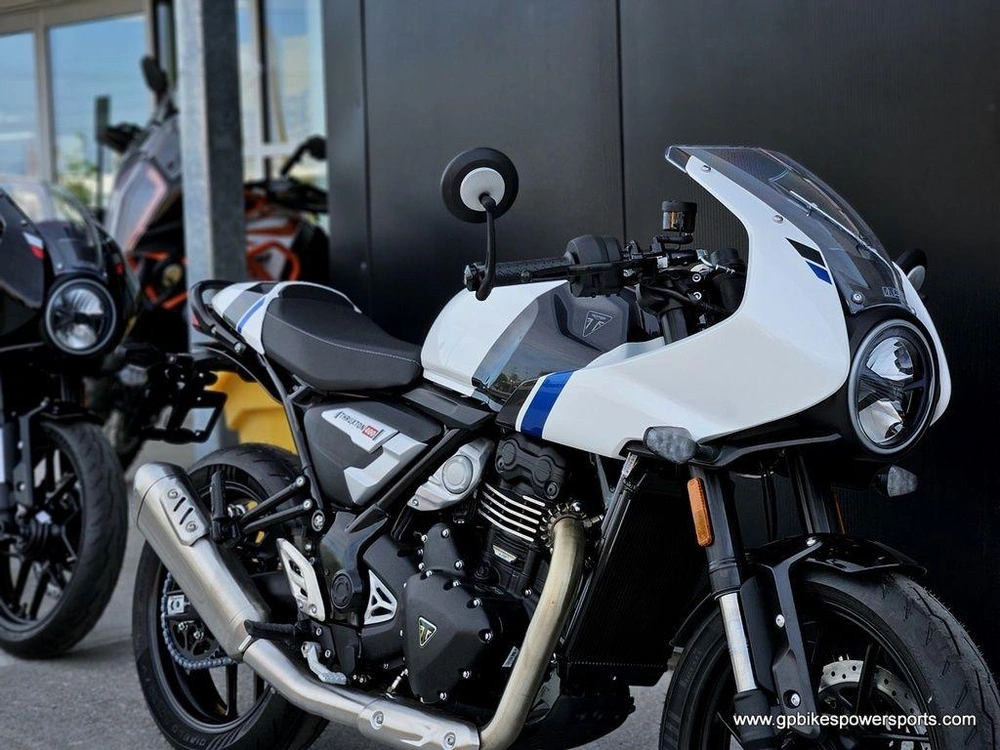 2026 Triumph Thruxton 400 White/grey