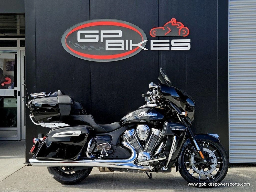 2026 Indian Motorcycle Roadmaster® Powerplus Limited 112 W/powerband A Black Metallic