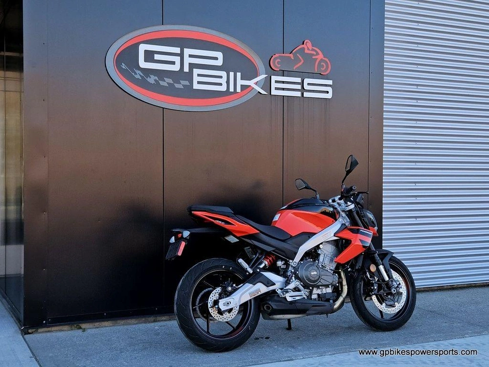 2026 Aprilia Tuono 457