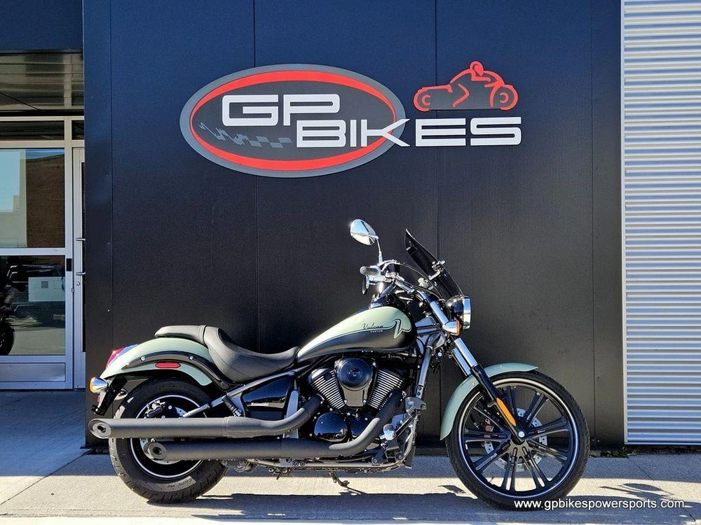 2023 Kawasaki Vulcan 900 Custom