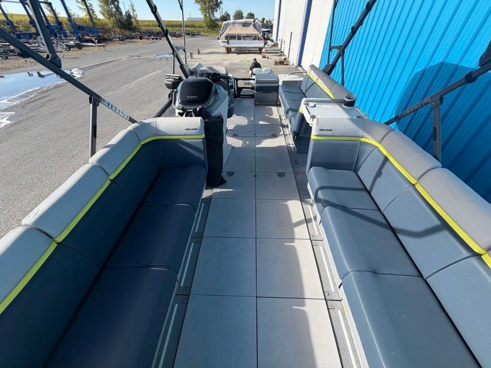 Bombardier Switch Cruise 21 2024