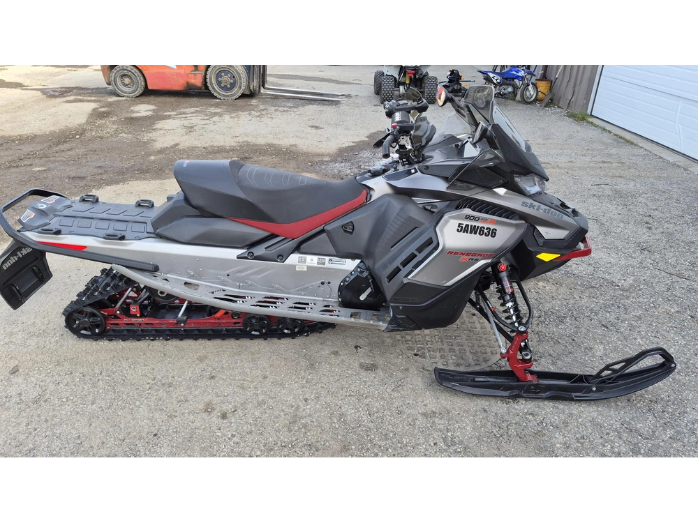 2023 Ski-doo Sm Ren Xrs 9atr Rd Vip 23