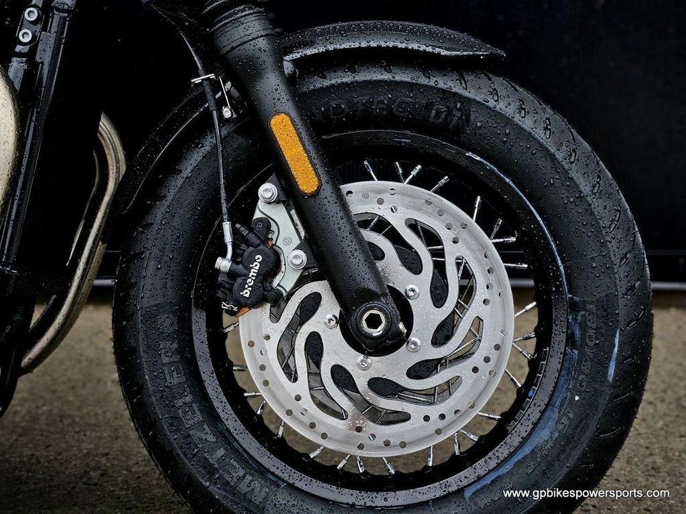 2026 Triumph Bonneville Bobber Interstellar Blue