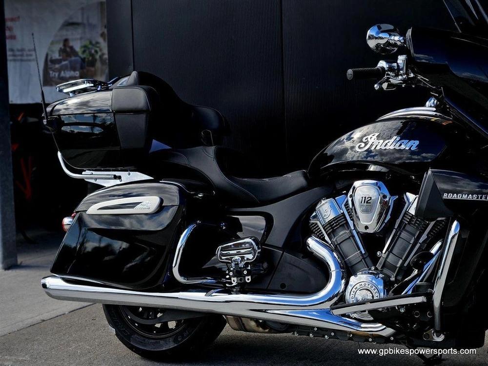 2026 Indian Motorcycle Roadmaster® Powerplus Limited 112 W/powerband A Black Metallic