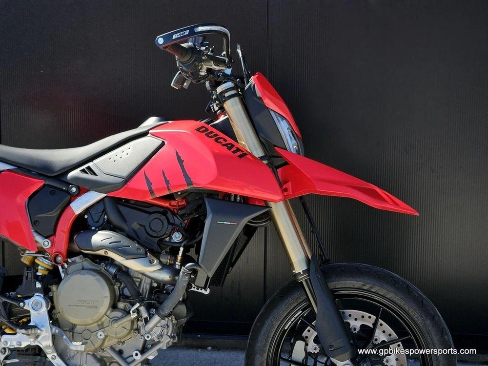2024 Ducati Hypermotard 698 Mono Ducati Red