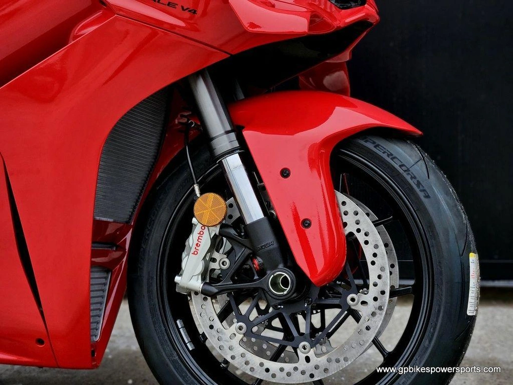 2026 Ducati Panigale V4 Red