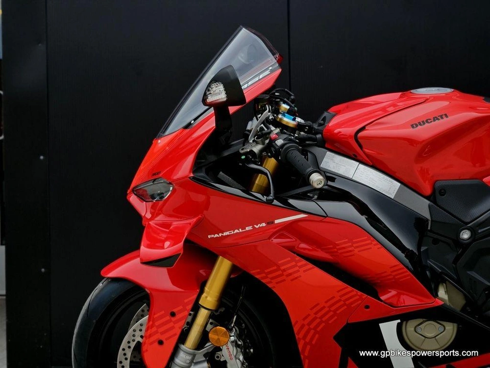 2026 Ducati Panigale V4 S Corse