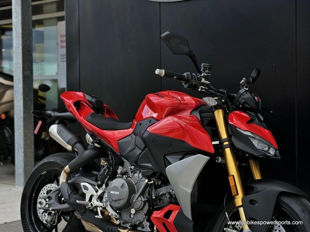 2025 Ducati Streetfighter V2s Ducati Red
