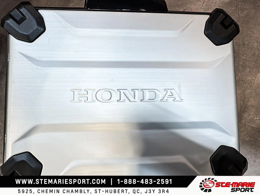 Honda Scl 500 2023