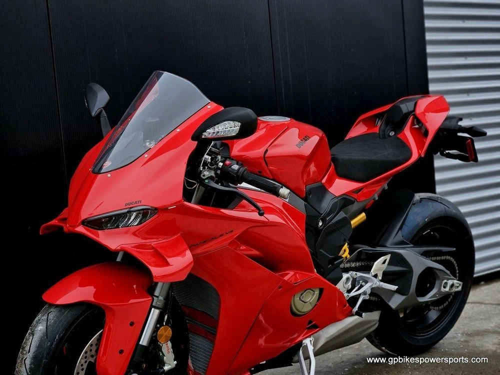 2026 Ducati Panigale V4 Red